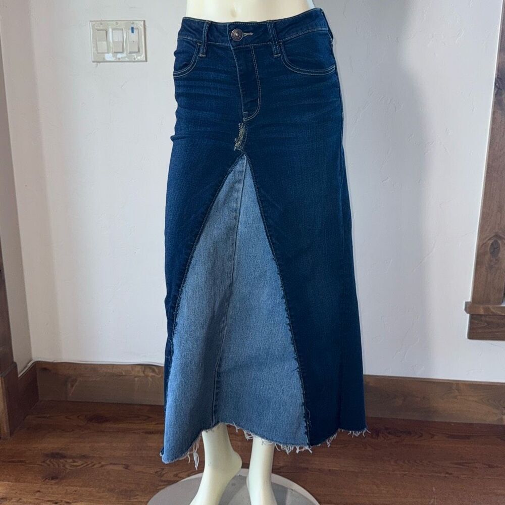 Up cycled Bohemian Two Tone Blue Raw Hem Long Stretch Denim‎ Maxi Skirt Size 6